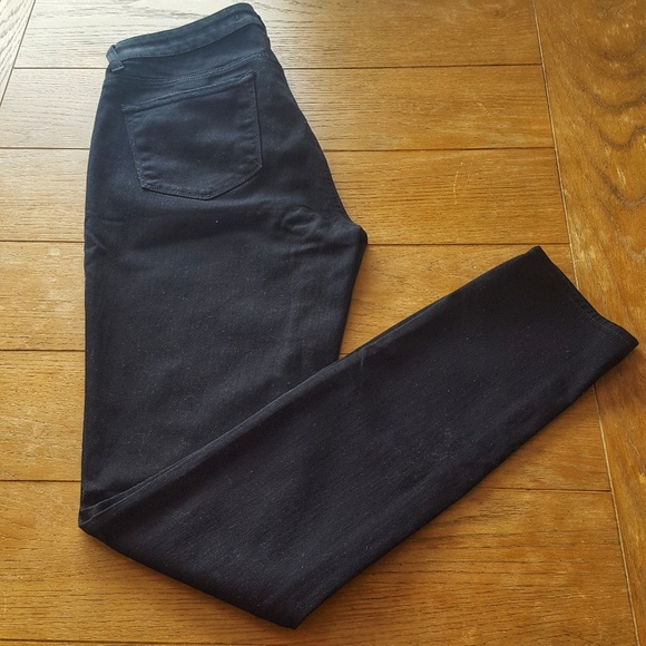 J Brand | Skinny Jeans in Shadow - Picture 5 of 7